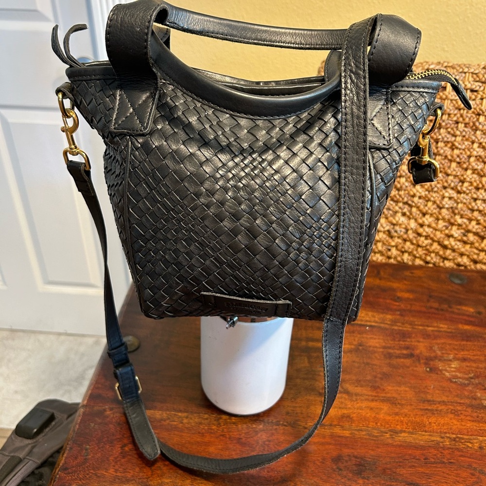 American Leather Co. Elegant Black Woven Leather Handbag